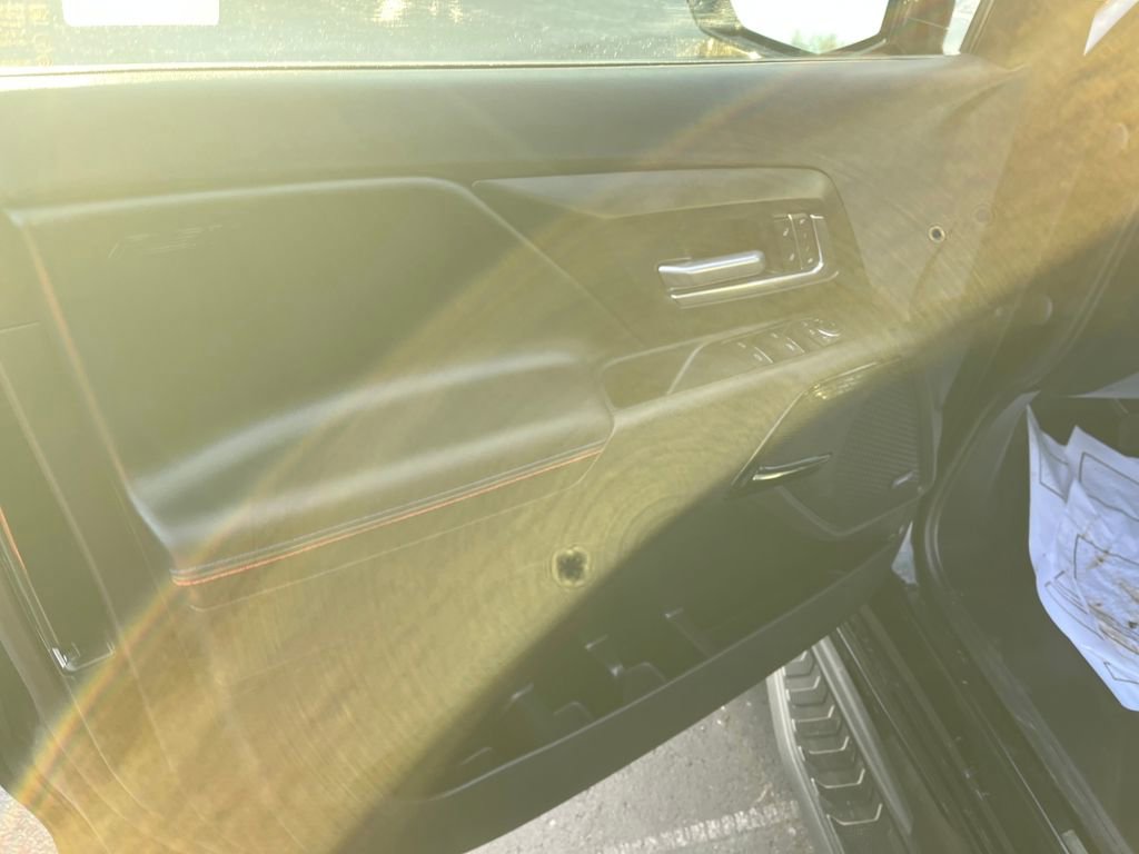 Used 2025 Chevrolet Silverado EV RST image 18