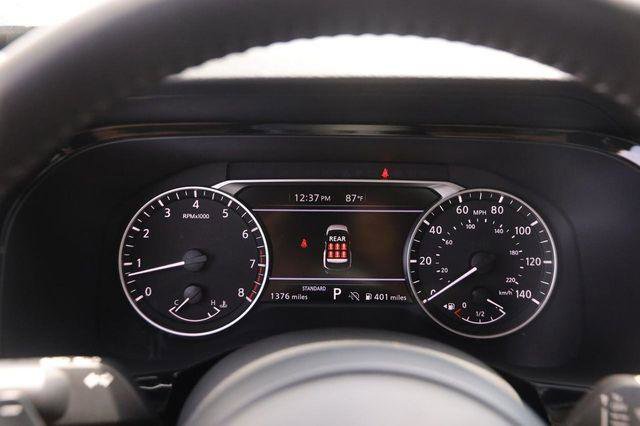 Used 2025 Nissan Pathfinder SV image 15