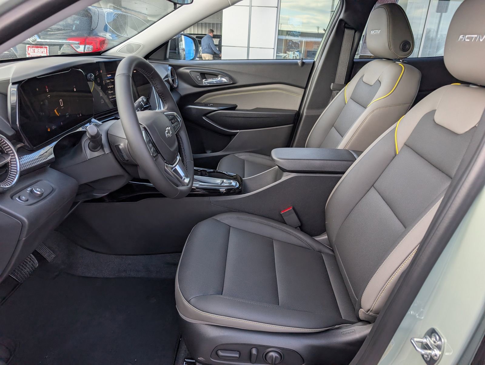 New 2026 Chevrolet Trax ACTIV w/ Driver Confidence Package image 13