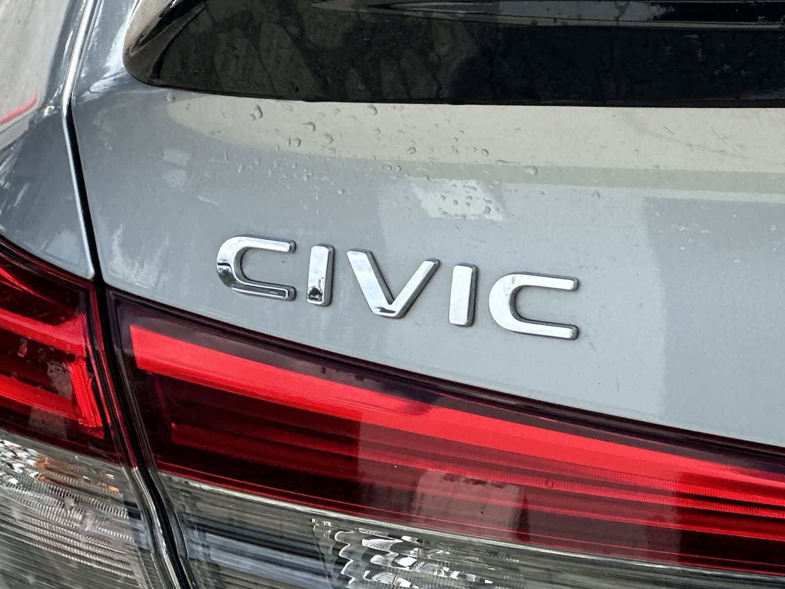 Used 2022 Honda Civic Touring image 14