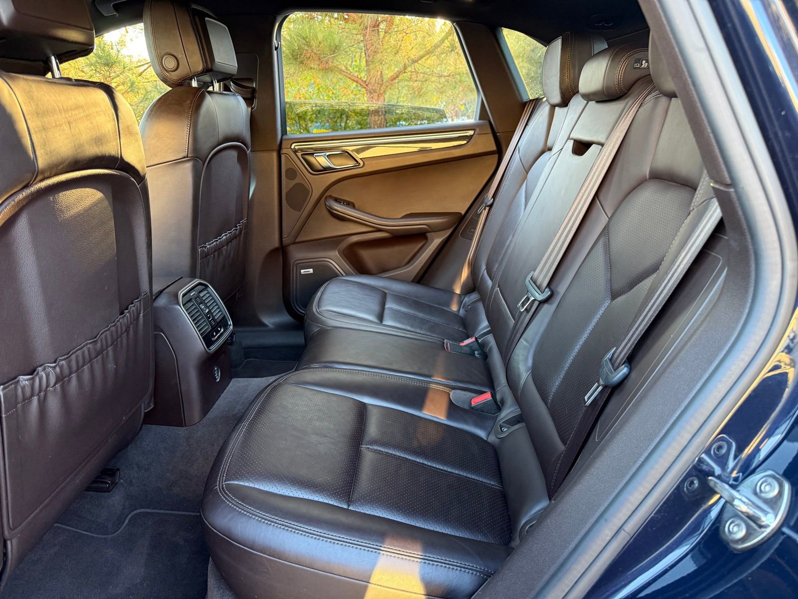 Used 2019 Porsche Macan S image 39