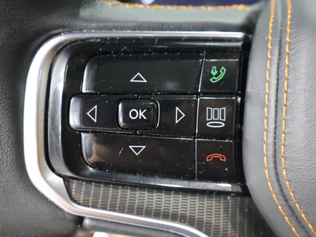 Used 2024 Jeep Grand Wagoneer Series III w/ Rear Seat Video Group 1 AWD/4WD image 38