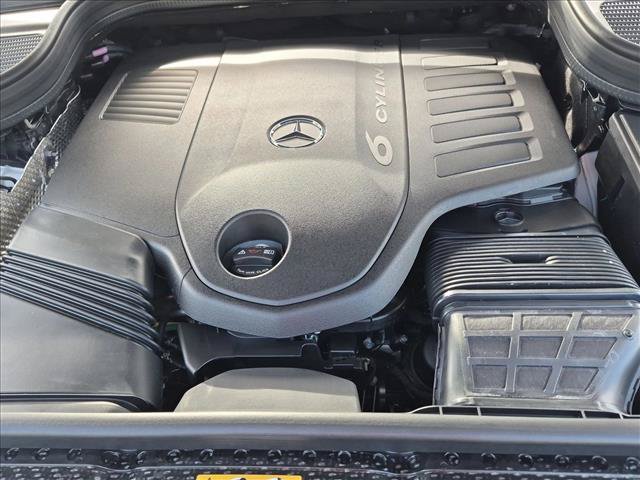 New 2027 Mercedes-Benz GLS 450 4MATIC image 16