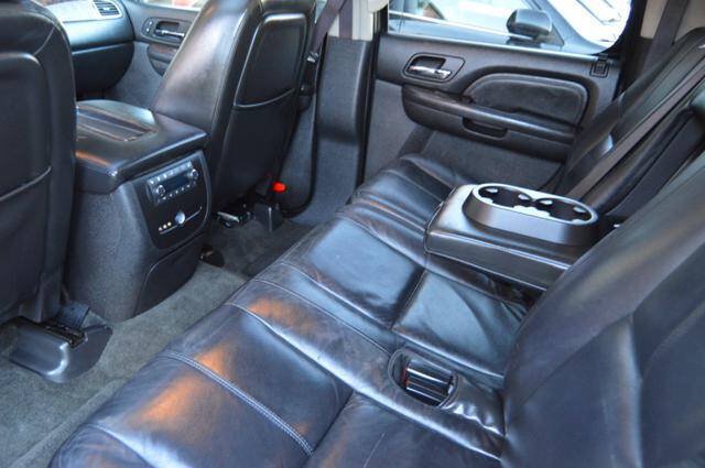 Used 2008 GMC Yukon XL Denali AWD/4WD image 25