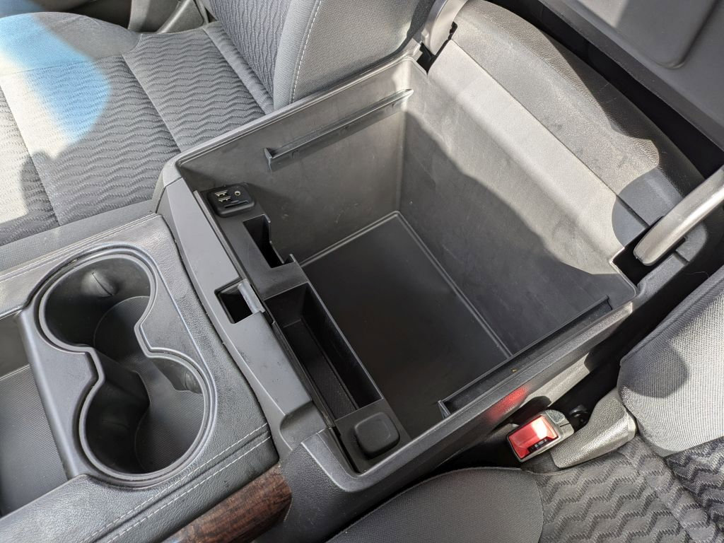 Used 2015 GMC Yukon XL SLE w/ Convenience Package image 22