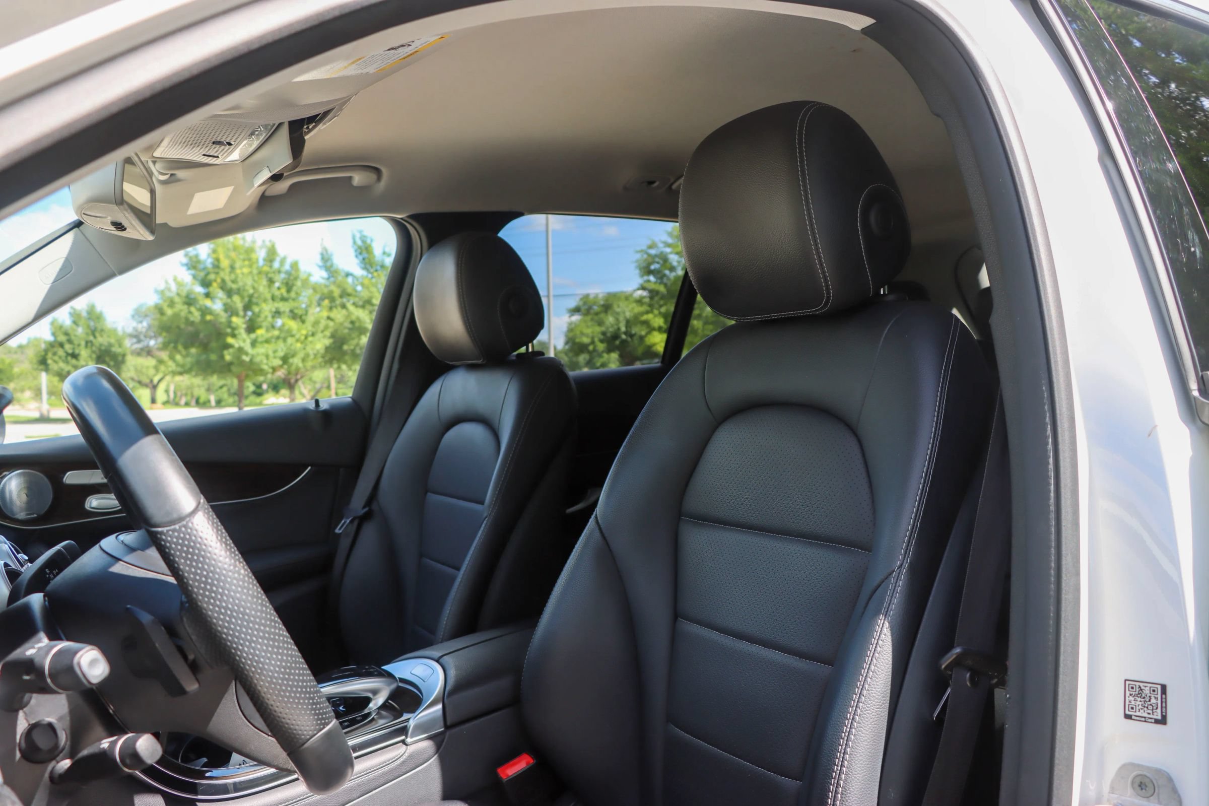 Used 2016 Mercedes-Benz GLC 300 w/ Premium Package image 14