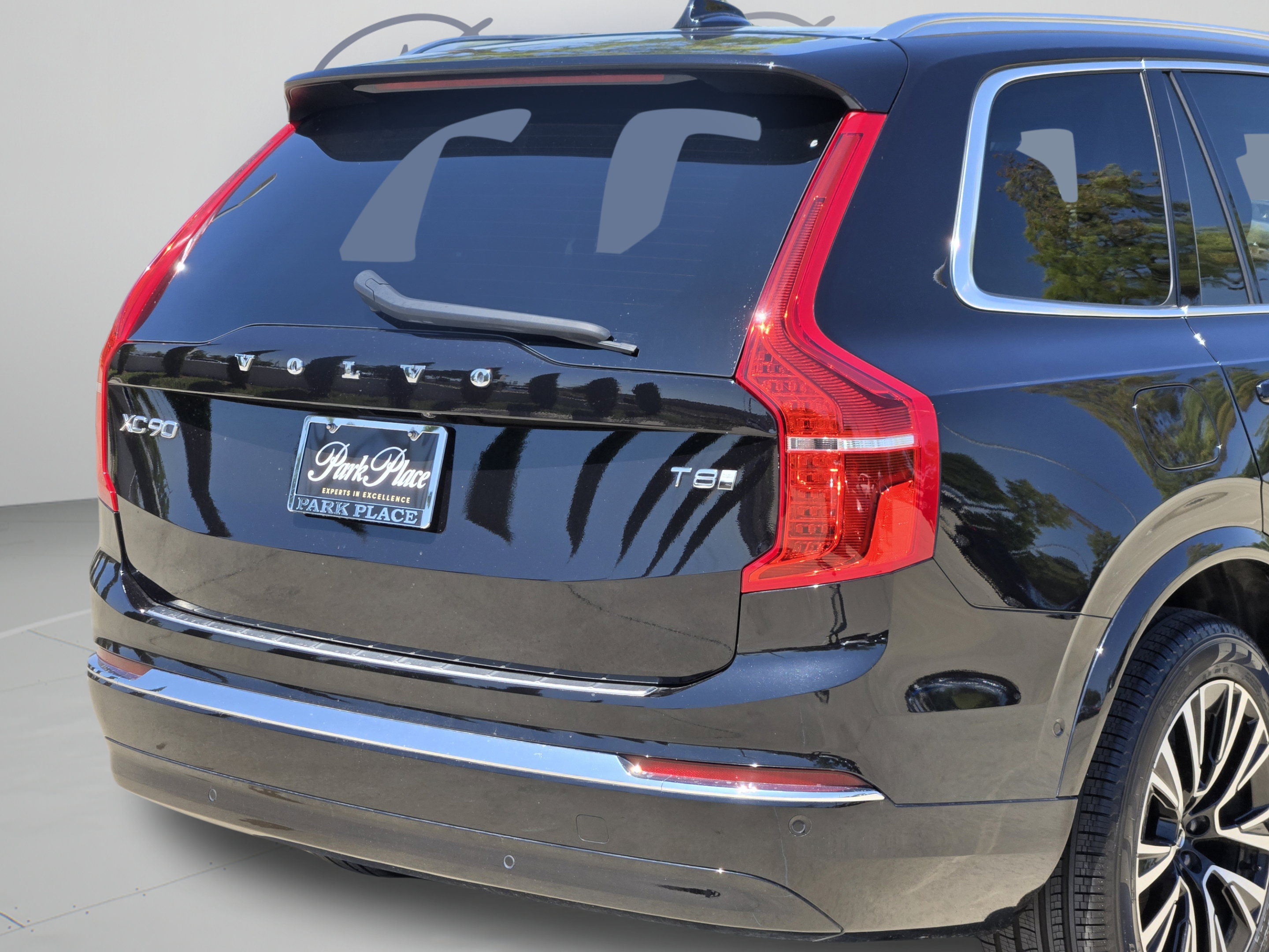 Used 2025 Volvo XC90 T8 Plus w/ Protection Package Premier AWD/4WD image 33