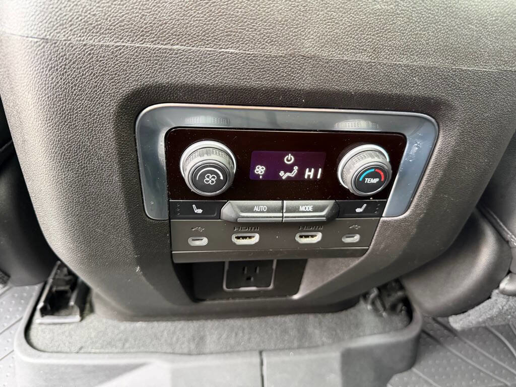 Used 2021 Chevrolet Suburban High Country AWD/4WD image 39