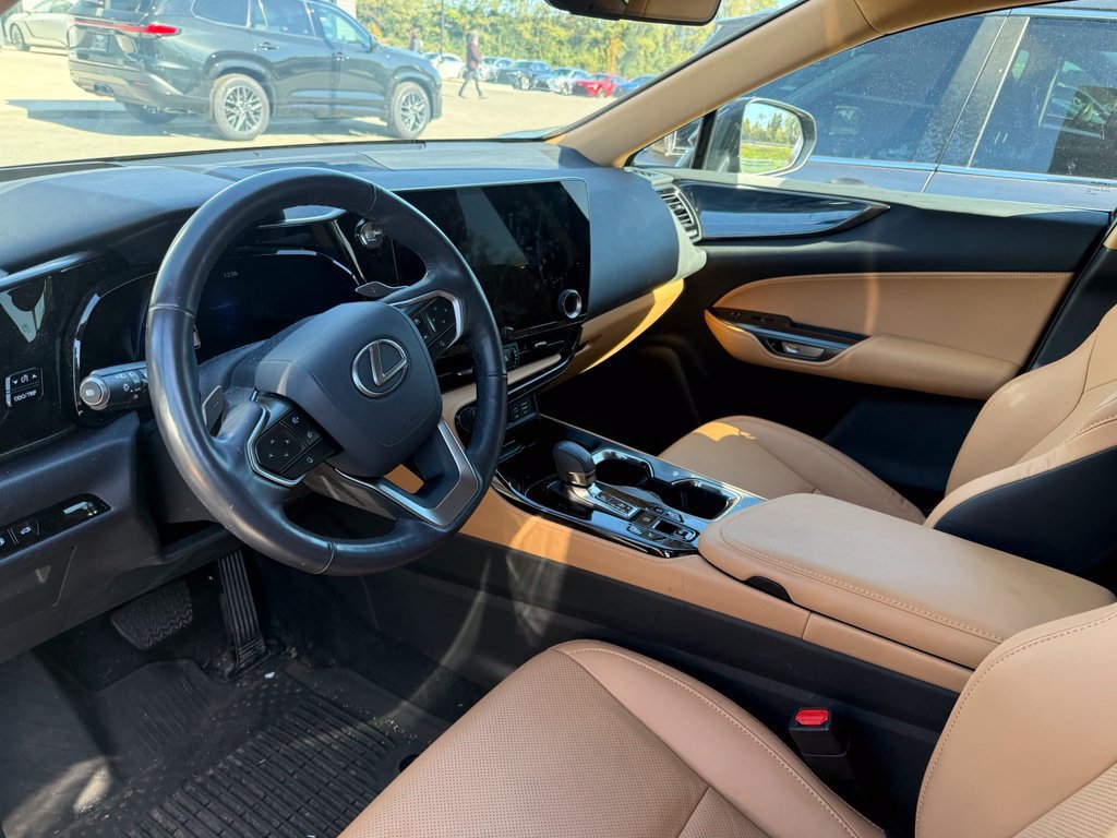 Used 2025 Lexus NX 350 AWD w/ Accessory Package (2T) image 9