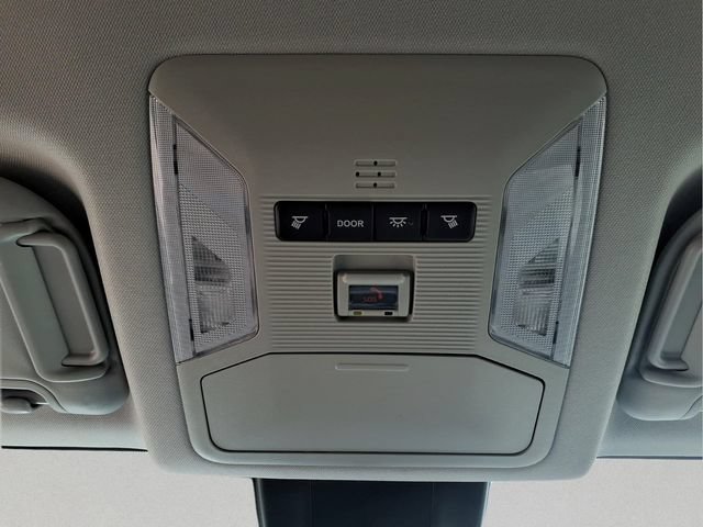 Used 2021 Toyota RAV4 XLE AWD/4WD image 20