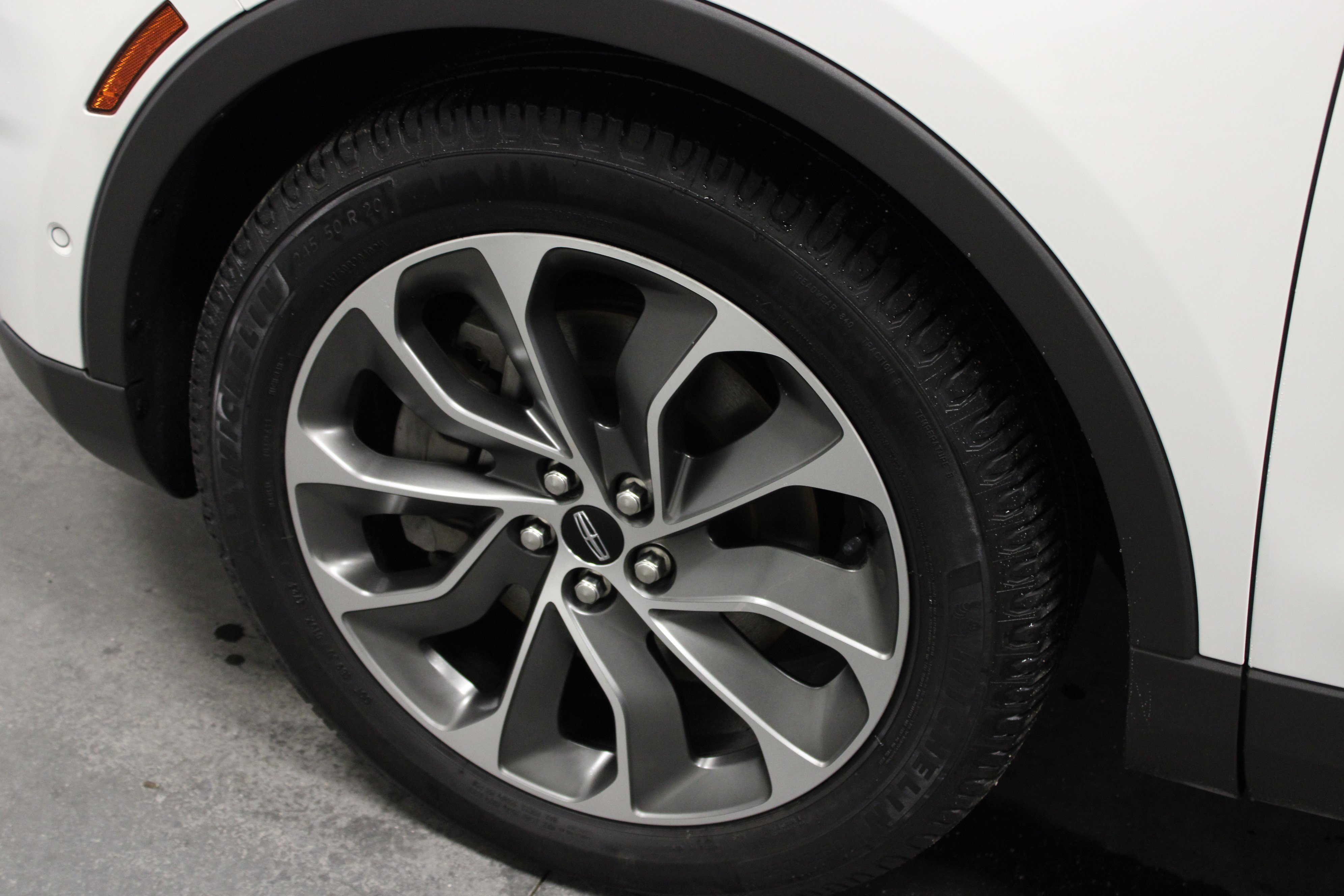 Used 2021 Lincoln Nautilus Reserve w/ Equipment Group 201A image 10