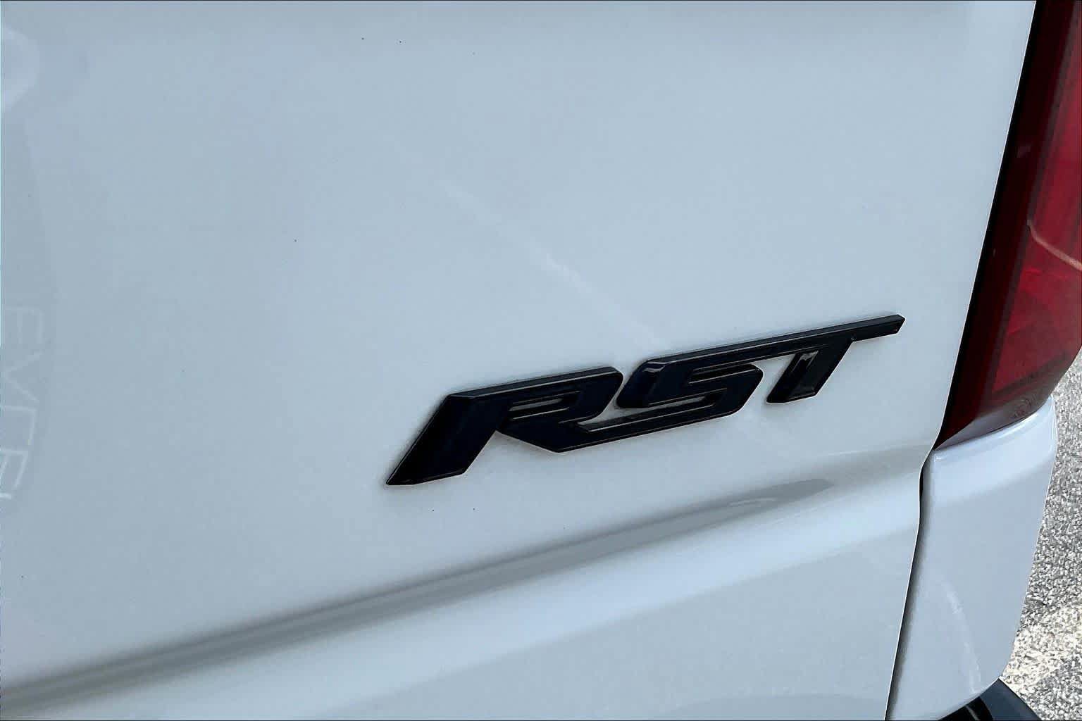Used 2023 Chevrolet Silverado 1500 RST AWD/4WD image 10