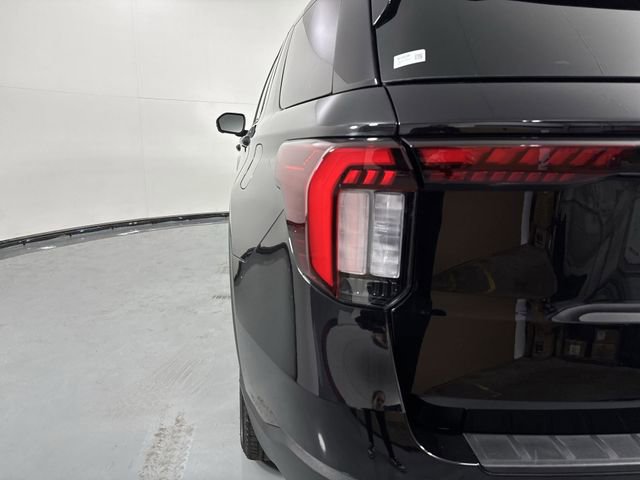 Used 2025 Ford Explorer ST-Line image 29