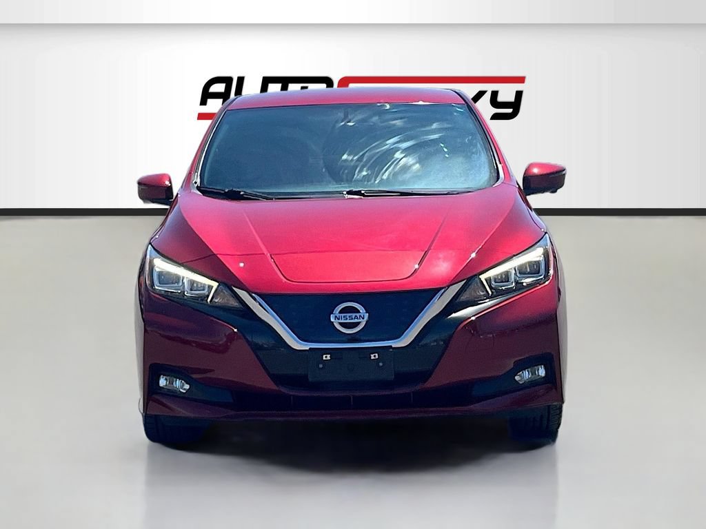 Used 2018 Nissan Leaf SL w/ Protection Package FWD image 2