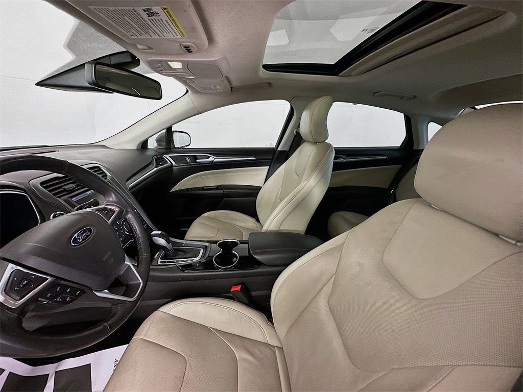 Used 2015 Ford Fusion Titanium image 21