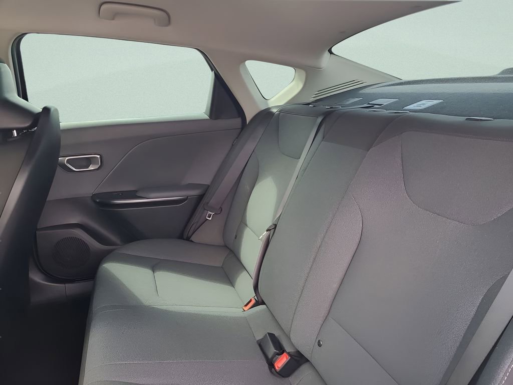 New 2025 Kia K4 FWD image 14