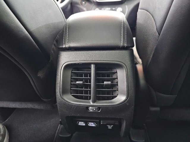 Certified 2022 Jeep Cherokee Limited image 27