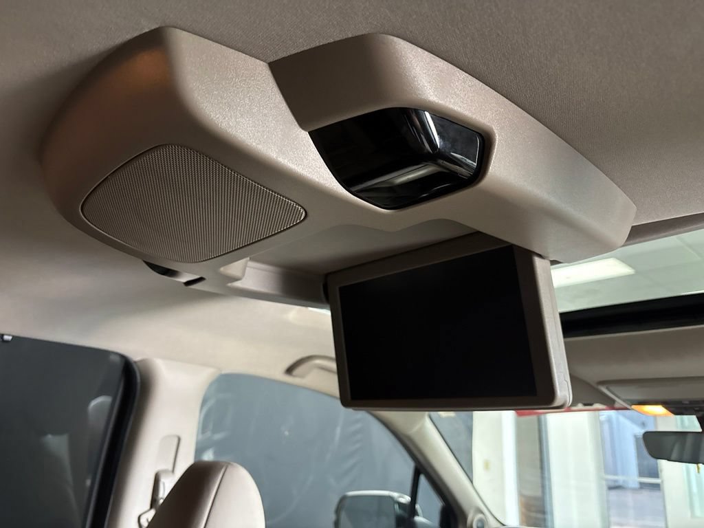Used 2019 Honda Pilot Touring image 16