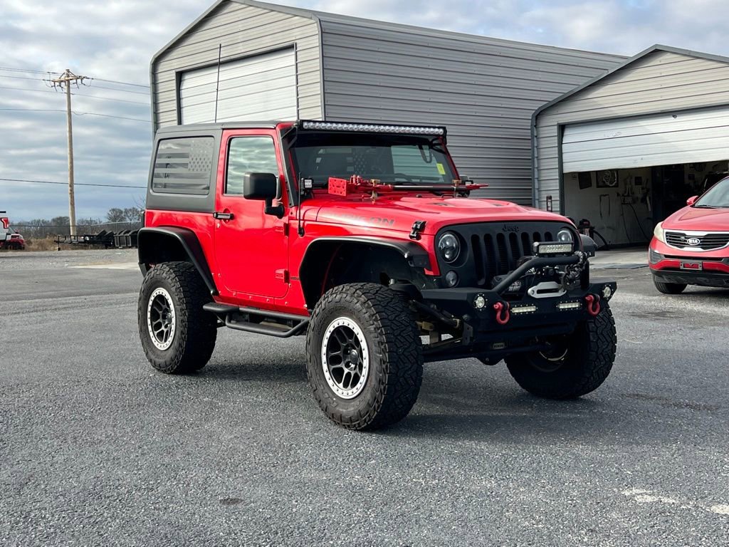 Used 2016 Jeep Wrangler Rubicon image 2