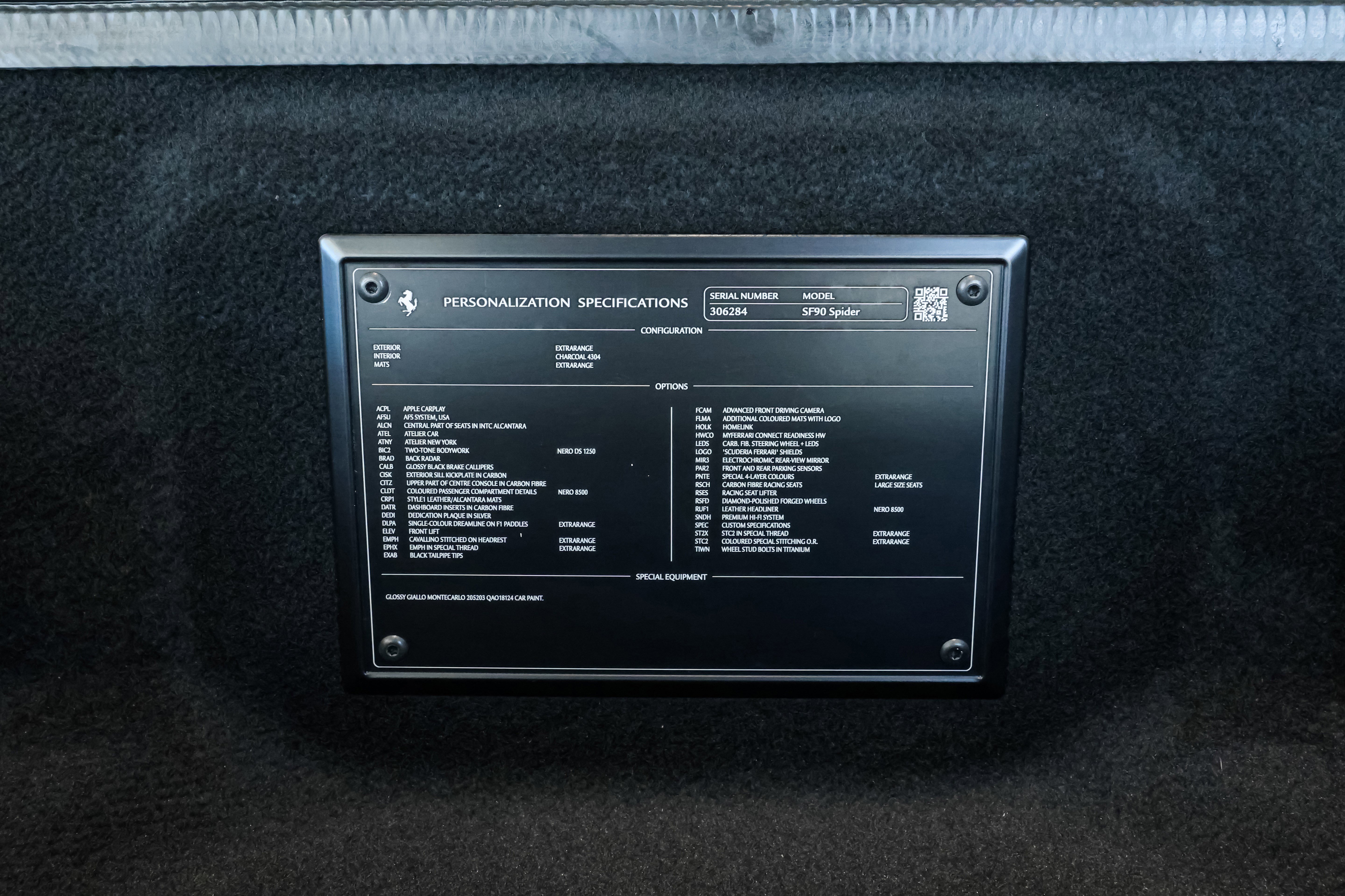 Used 2024 Ferrari SF90 Spider image 16