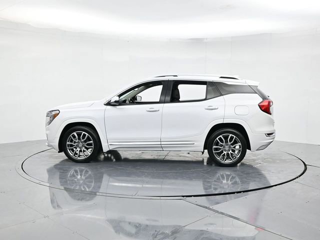 Used 2022 GMC Terrain Denali image 9