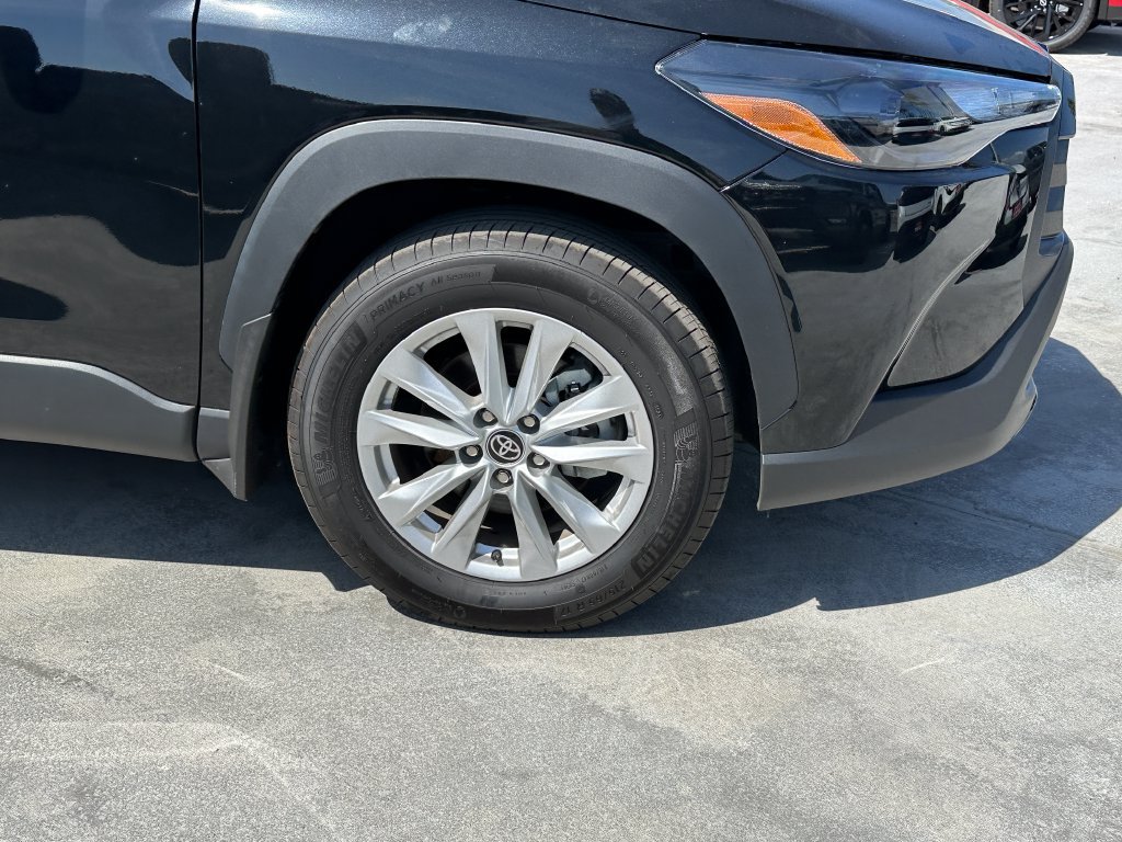 Used 2026 Toyota Corolla Cross LE w/ Moonroof Package FWD image 11