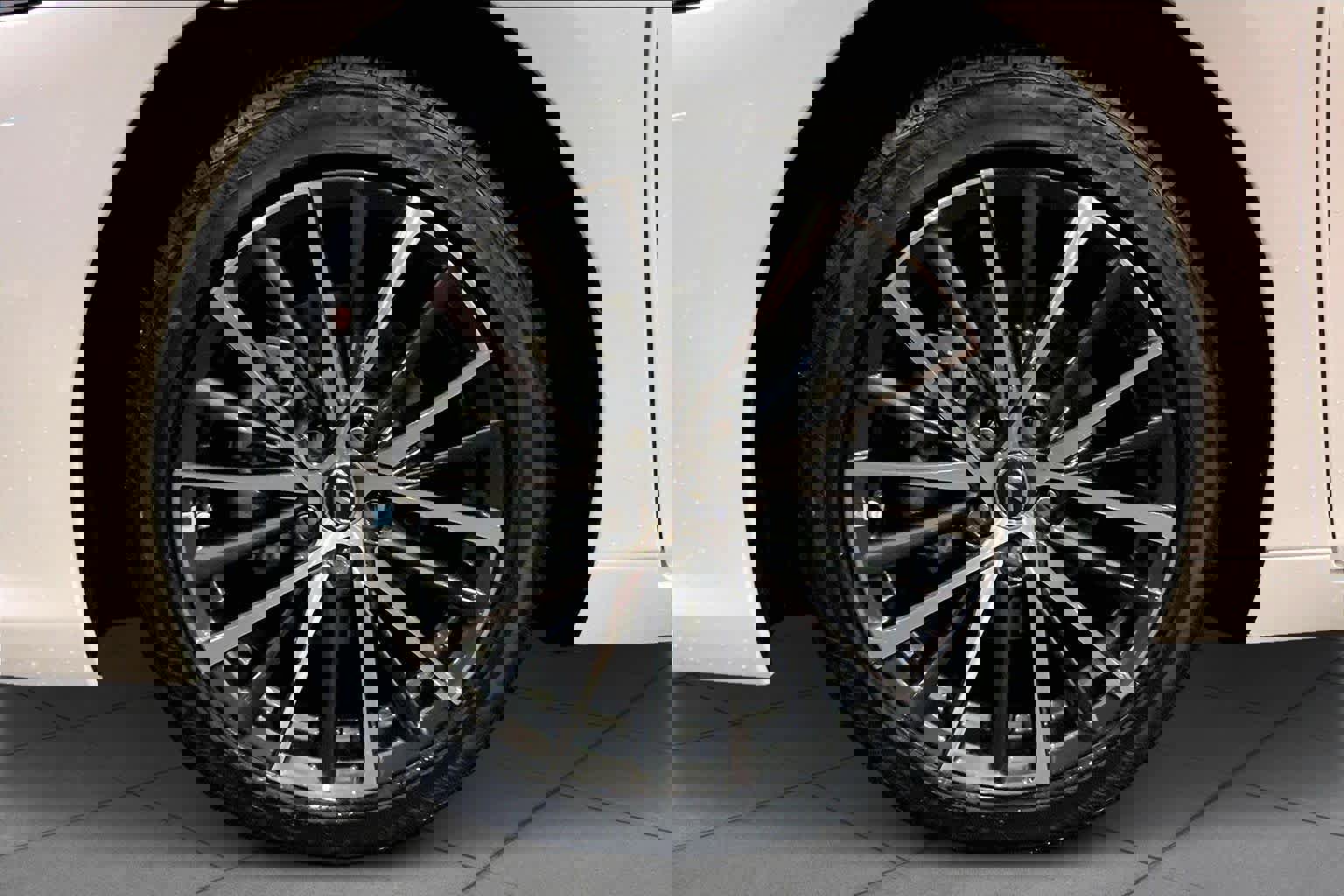 New 2025 Lexus ES 350 w/ Premium Package image 11