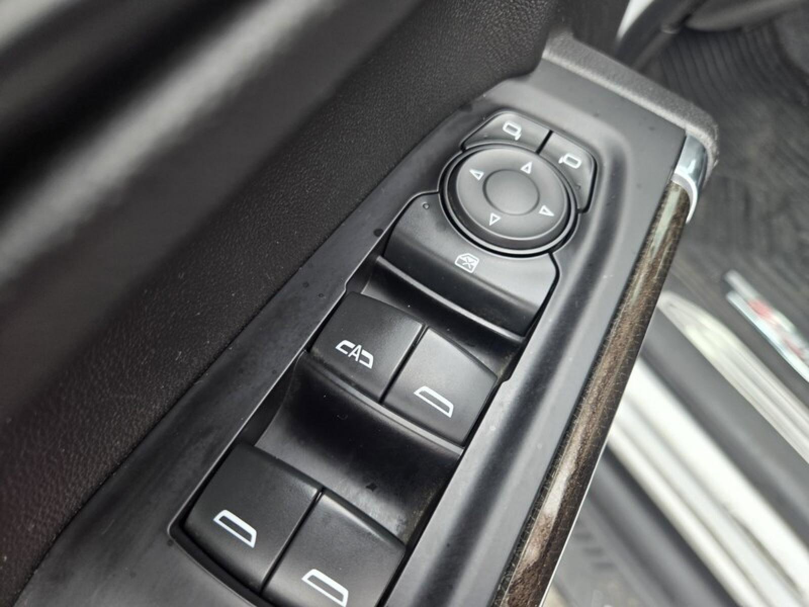 Used 2020 Chevrolet Silverado 1500 LT Trail Boss image 22