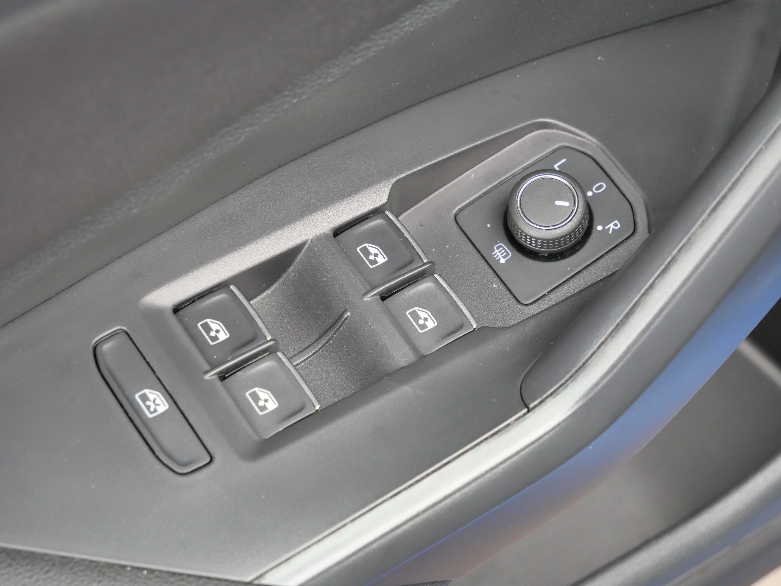 Certified 2024 Volkswagen Jetta Sport image 19