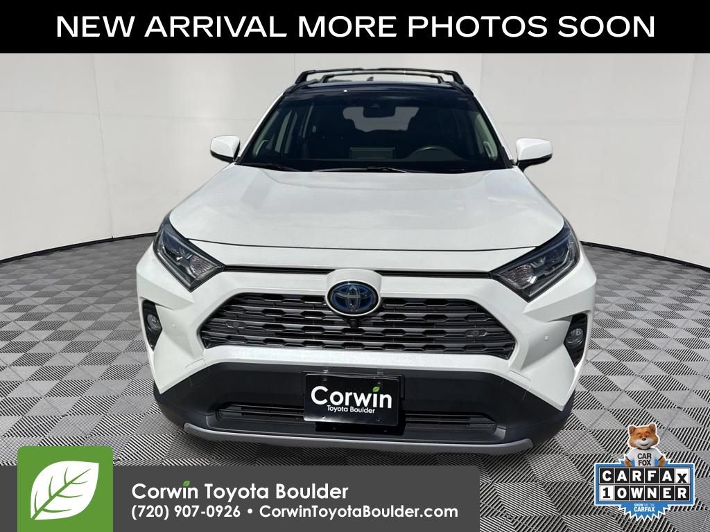 Used 2019 Toyota RAV4 Limited AWD/4WD image 2