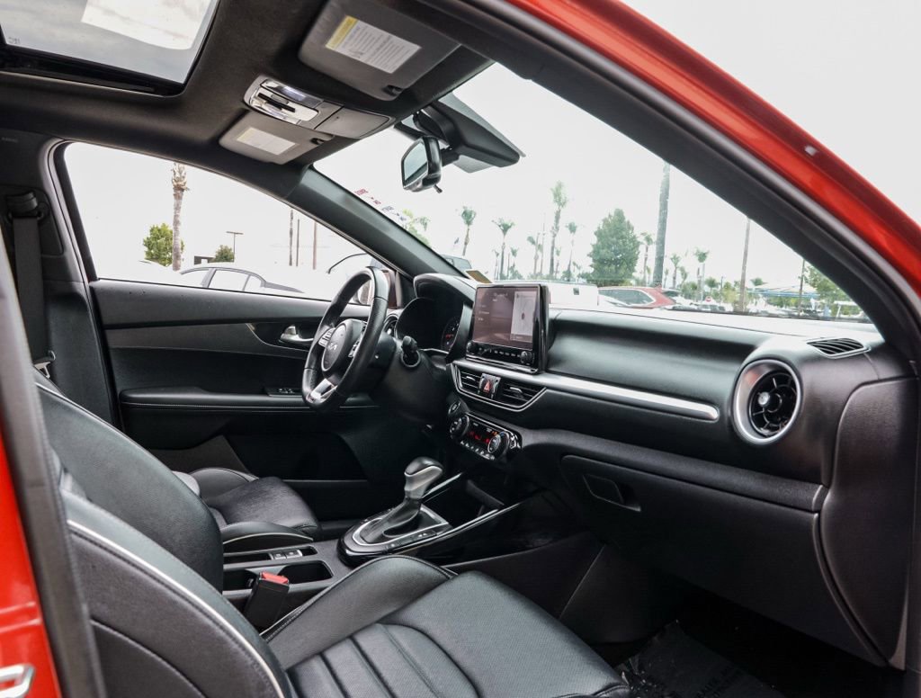 Used 2024 Kia Forte GT-Line w/ GT-Line Premium Package image 21