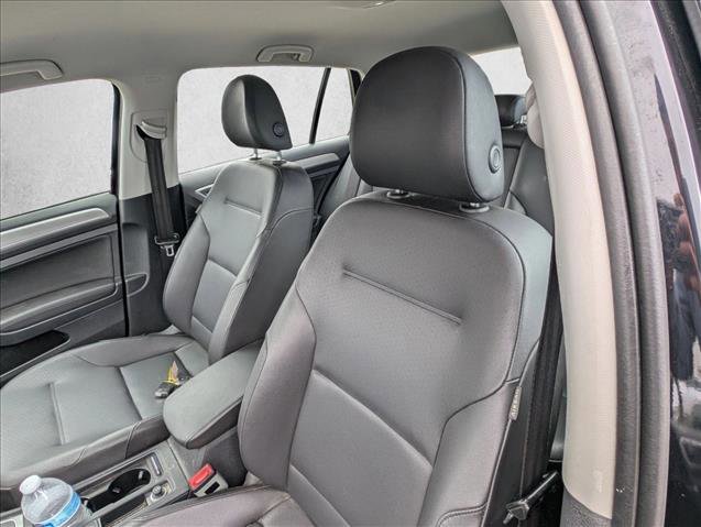 Used 2016 Volkswagen e-Golf SEL Premium image 14