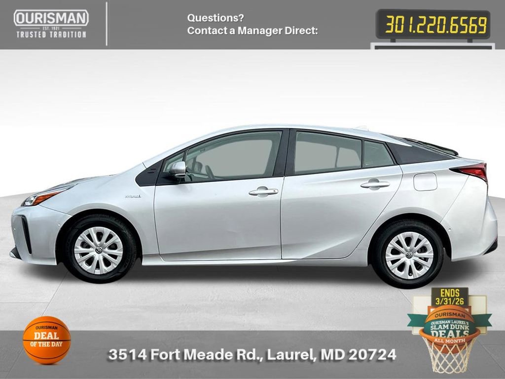 Used 2022 Toyota Prius LE image 3