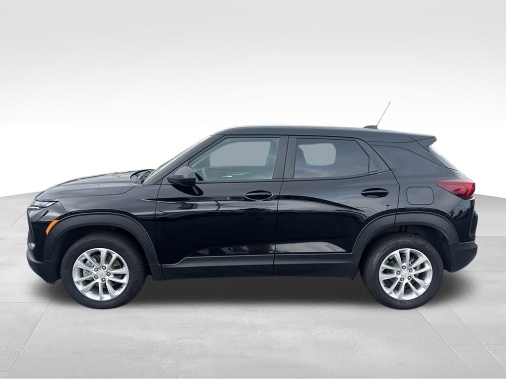 Used 2026 Chevrolet TrailBlazer LS w/ LS Convenience Package AWD/4WD image 4