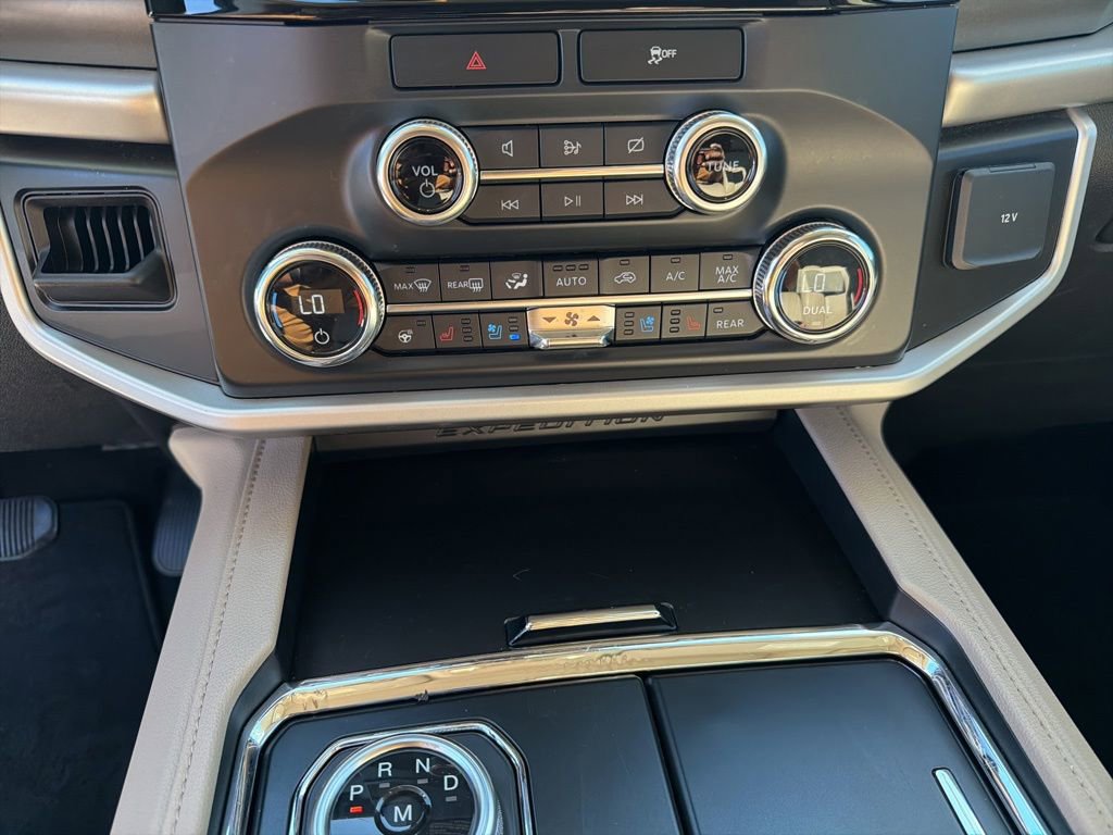 Certified 2022 Ford Expedition XLT RWD image 33