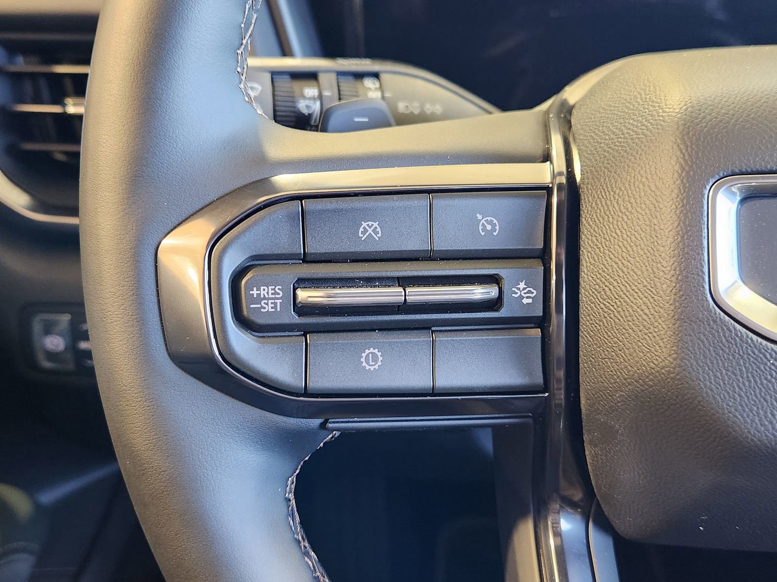 Certified 2026 GMC Terrain AT4 w/ Convenience Package III image 31