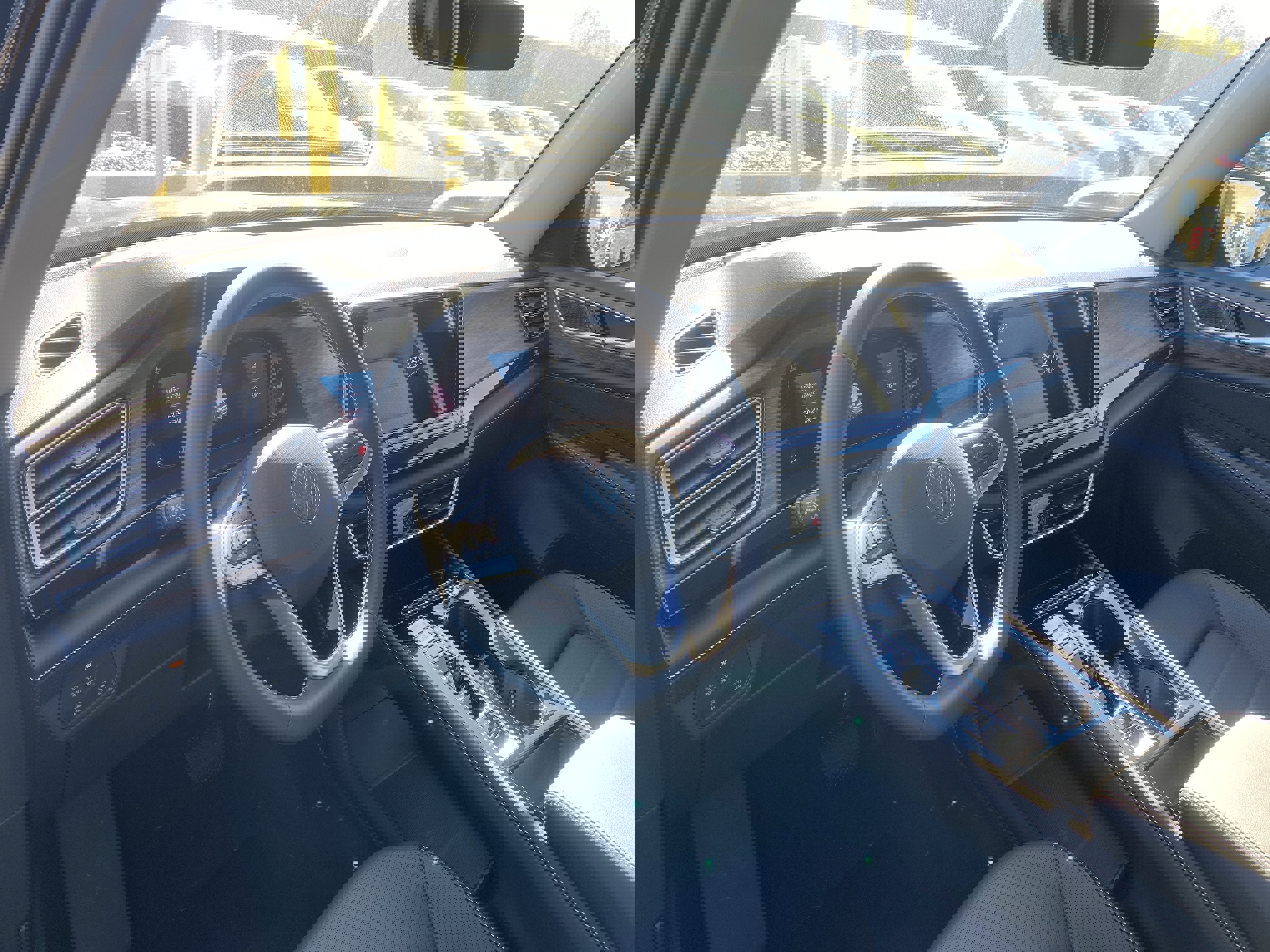 New 2026 Volkswagen Atlas SEL image 8