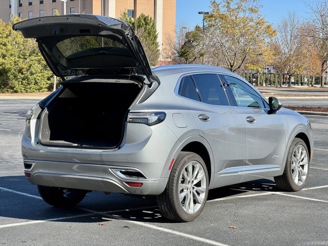 Used 2023 Buick Envision Avenir image 18