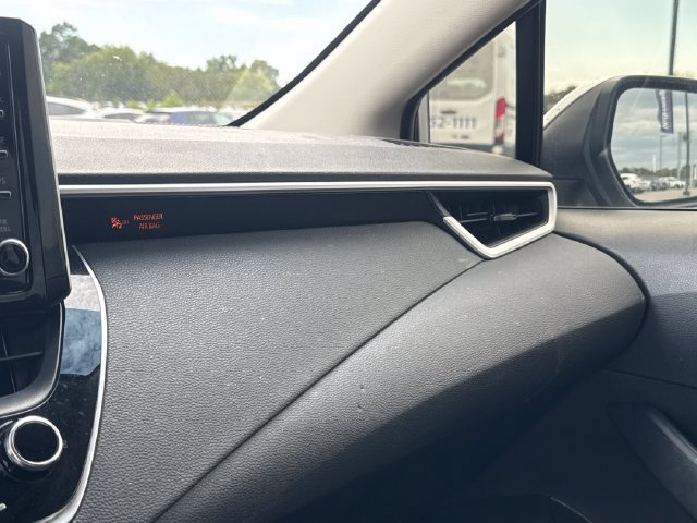 Used 2020 Toyota Corolla LE FWD image 34