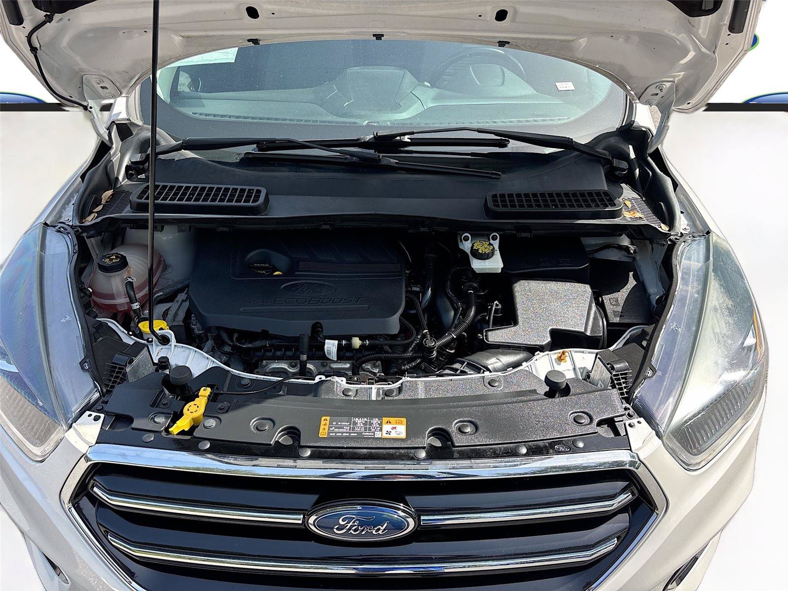 Used 2017 Ford Escape Titanium AWD/4WD image 31