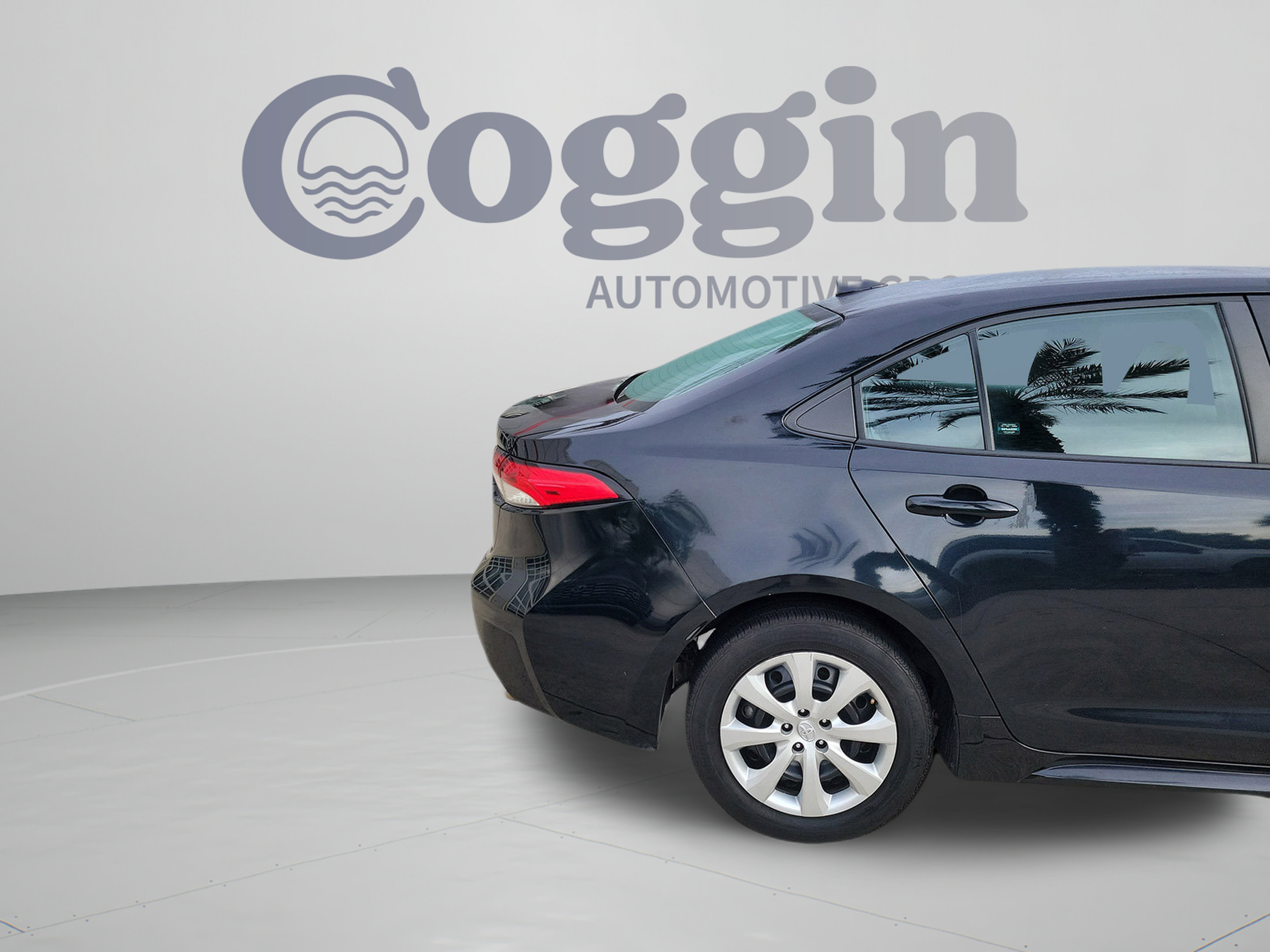 Used 2024 Toyota Corolla LE FWD image 28