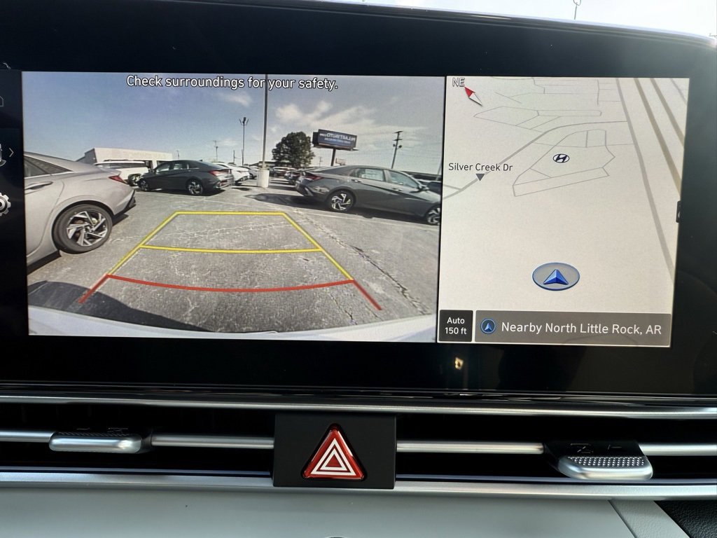 New 2025 Hyundai Elantra Limited image 36