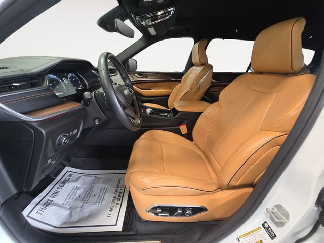 Used 2021 Jeep Grand Cherokee L Summit w/ Luxury Tech Group V AWD/4WD image 11