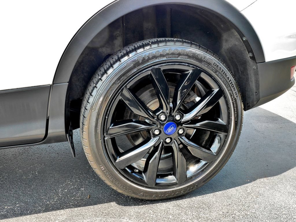 Used 2018 Ford Escape SE w/ SE Sport Appearance Package AWD/4WD image 9