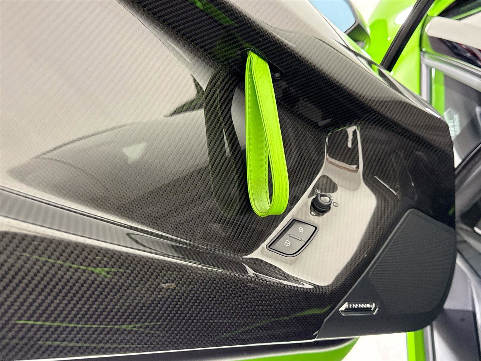 Used 2021 Lamborghini Aventador SVJ image 17