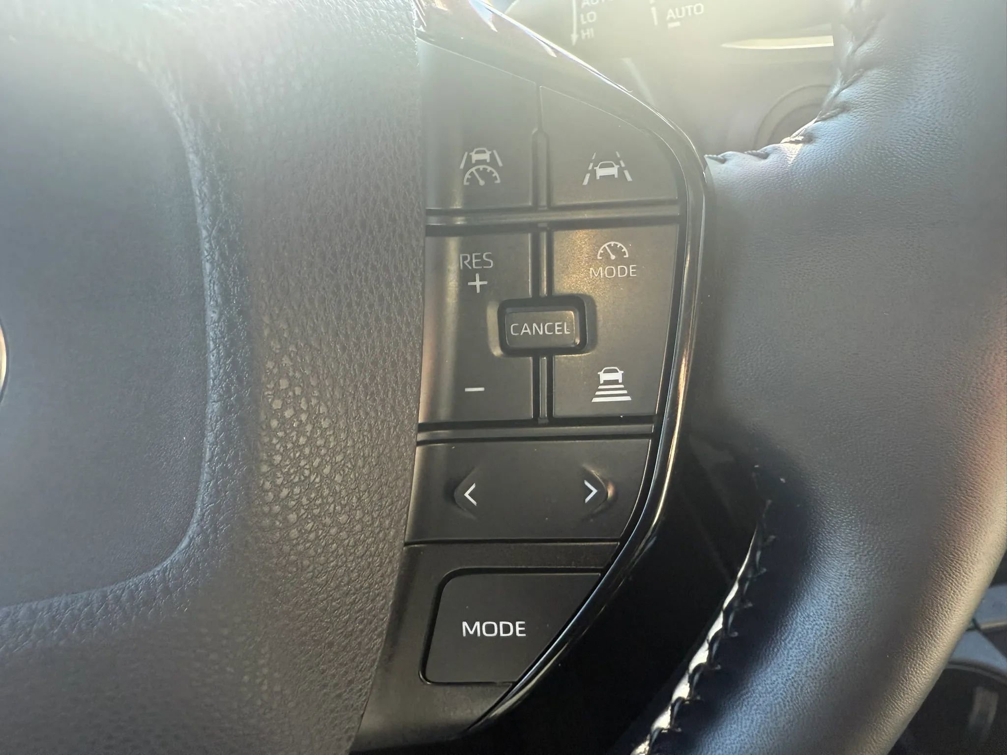 Used 2024 Toyota Prius Limited w/ Limited Premium Package image 11