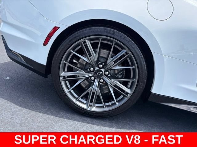 Used 2022 Chevrolet Camaro ZL1 RWD image 7