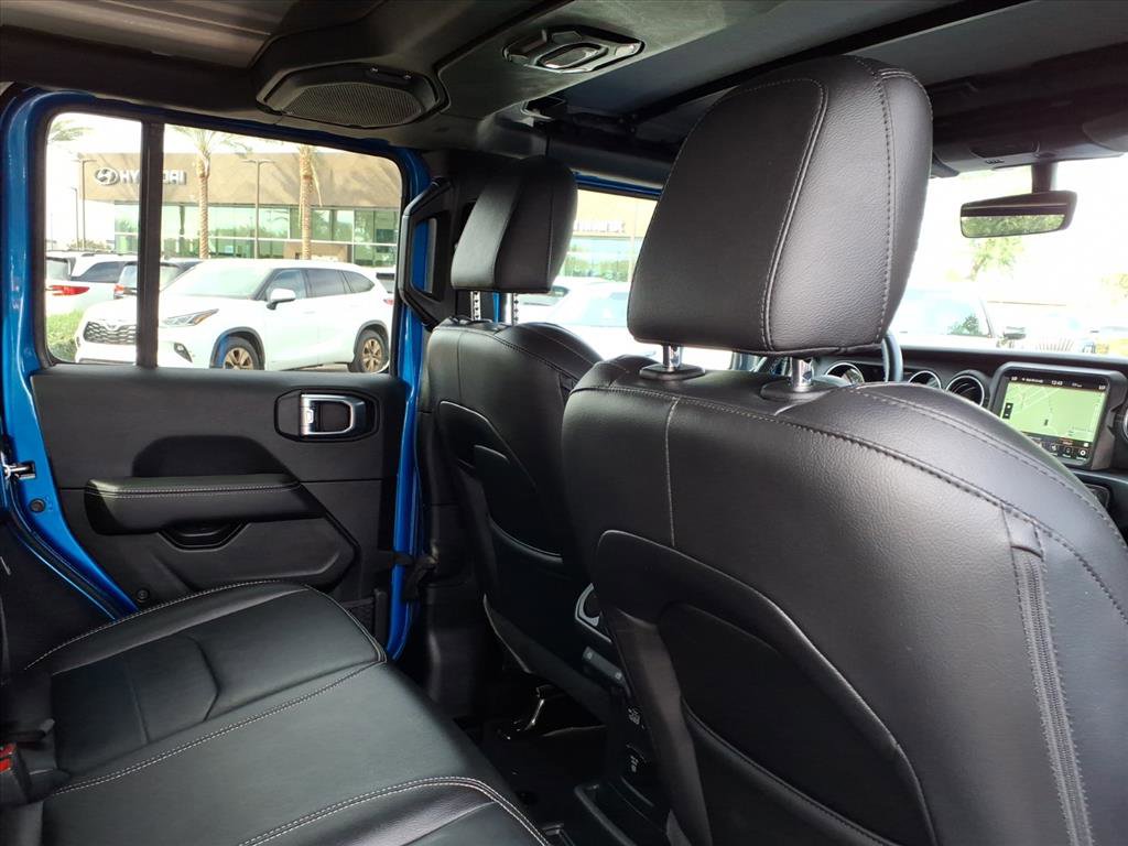 Used 2021 Jeep Wrangler Unlimited Sahara w/ Cold Weather Group image 13