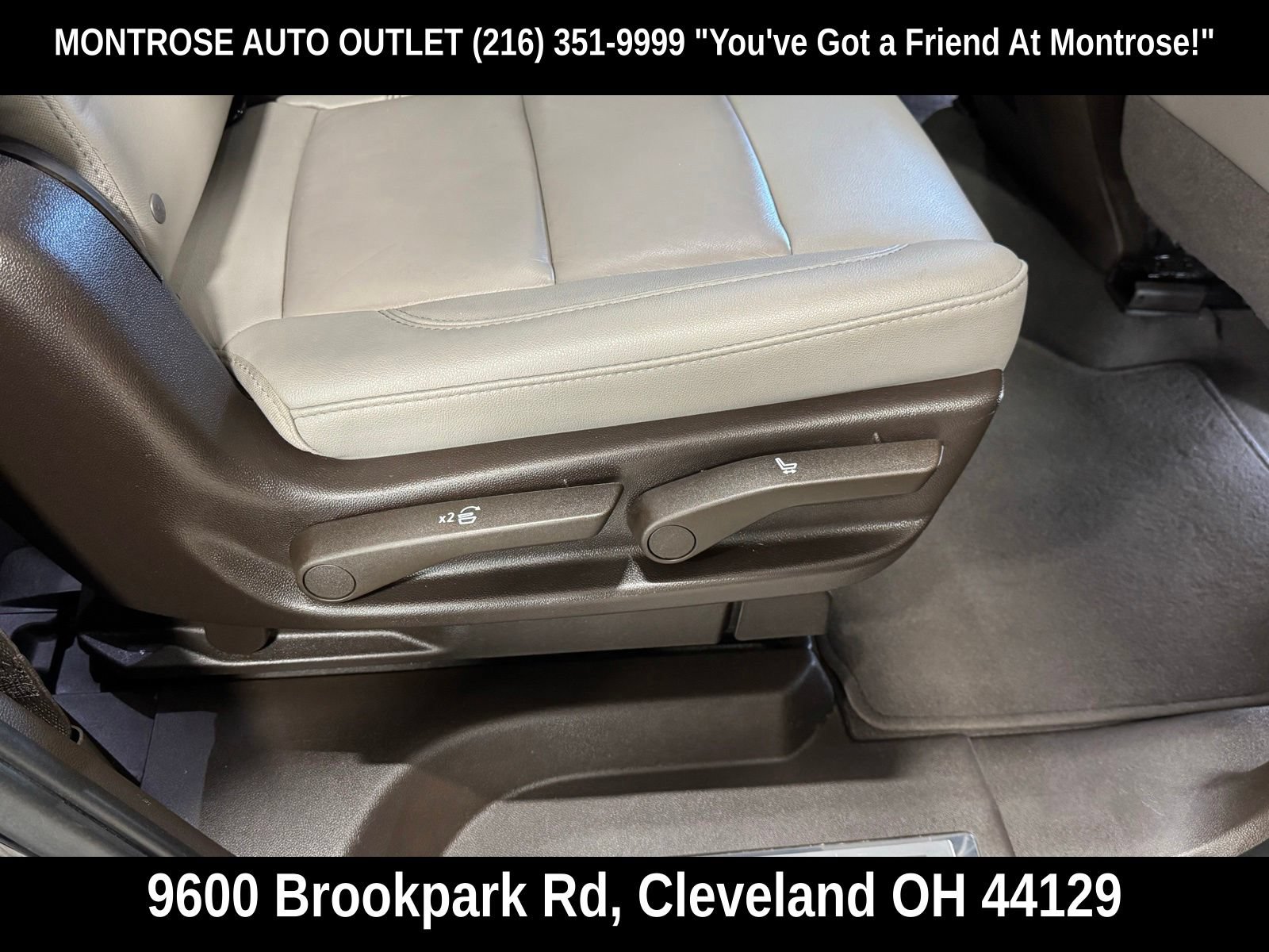 Used 2022 Chevrolet Tahoe Z71 w/ Z71 Off-Road Package AWD/4WD image 44