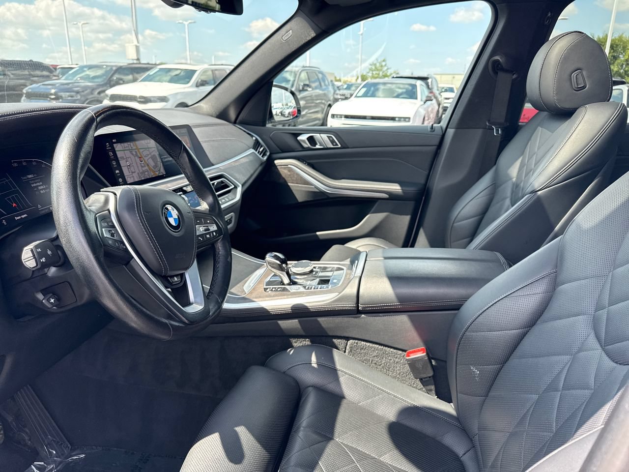 Used 2023 BMW X5 xDrive40i w/ Premium Package AWD/4WD image 12
